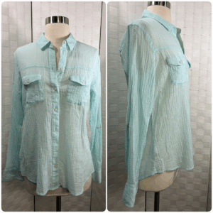 Eddie Bauer Classic Fit button down top  (M)